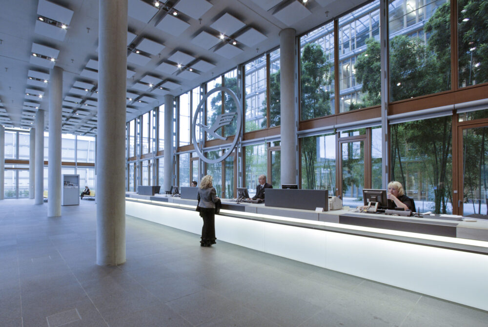 Lufthansa Aviation Center scaled jpg